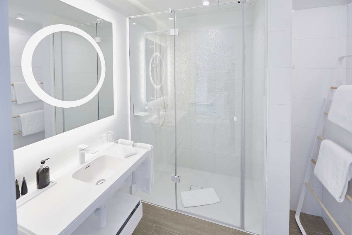 ŁAZIENKI W HOTELU INDYGO