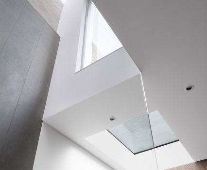 Lightwell House fot.NAARO, źródło:archdaily.com