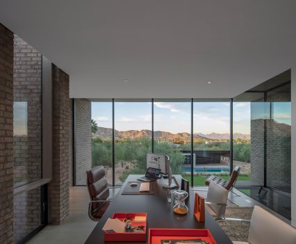 fot. Bill Timmerman; archdaily.com