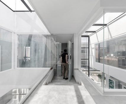 fot. Hamoon Moghaddam – Hamoon Digital Cinema; źródło: archdaily.com